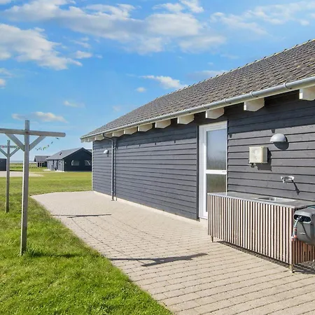 Dom wakacyjny Pet Friendly In Harboore With Sauna Harboør
